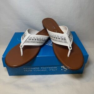 Italian Shoemakers Brand White Bling Embellished Flip Flops Sandals Shoes Sz 10
